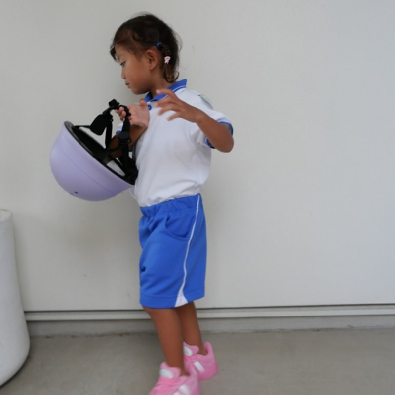 子供用ヘルメット nicco