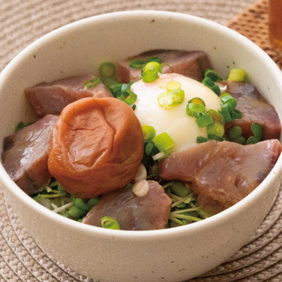 カツオのドレッシング漬け丼